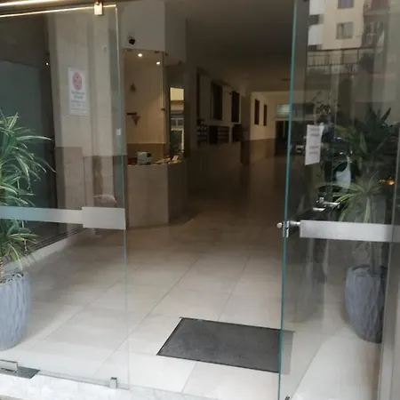 לינה וארוחת בוקר Stella In Centro 3*