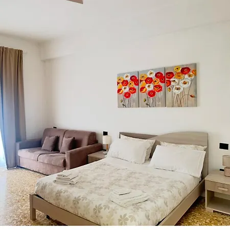 ベッド・アンド・ブレックファスト Stella In Centro