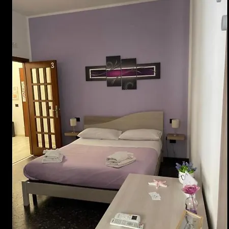 فندق مبيت وإفطار Stella In Centro ساليرنو